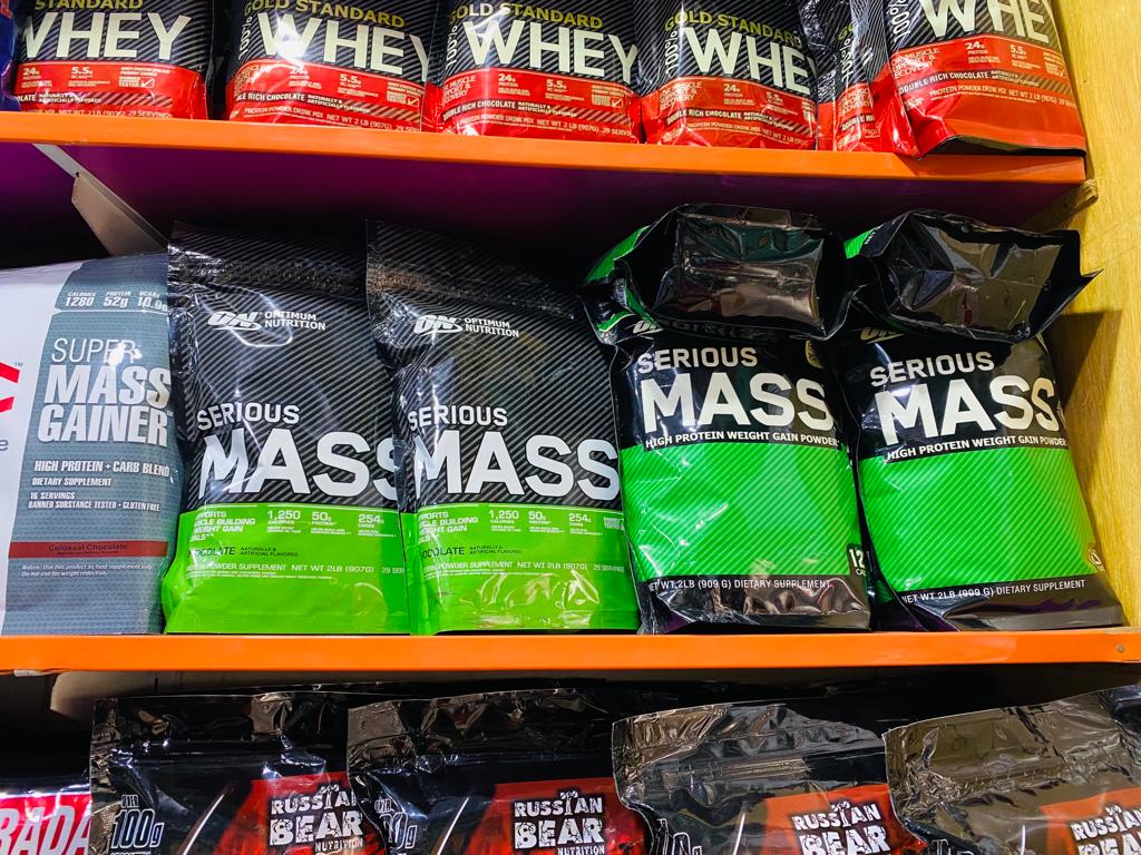 Serious mass 2 lbs chocolate Flavor made in pakistan
